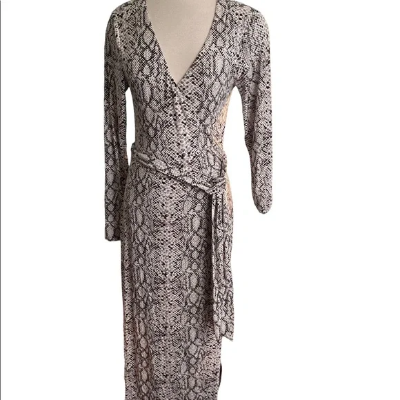 Good American snake gray wrap Dress sz-4 - Picture 2 of 5
